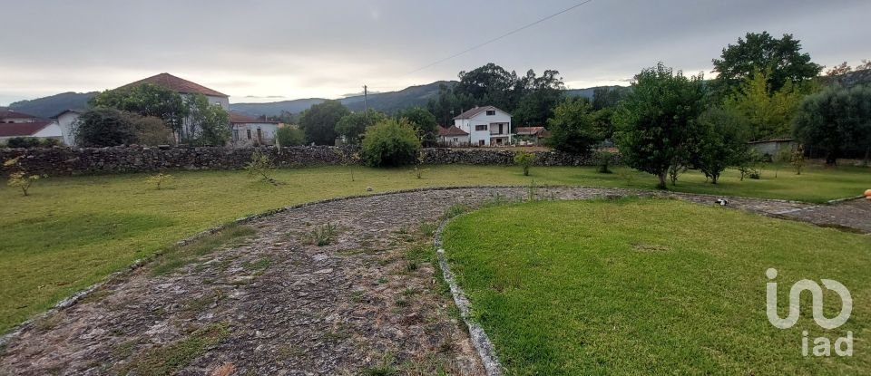 Ferme T2 à Couto de 174 m²