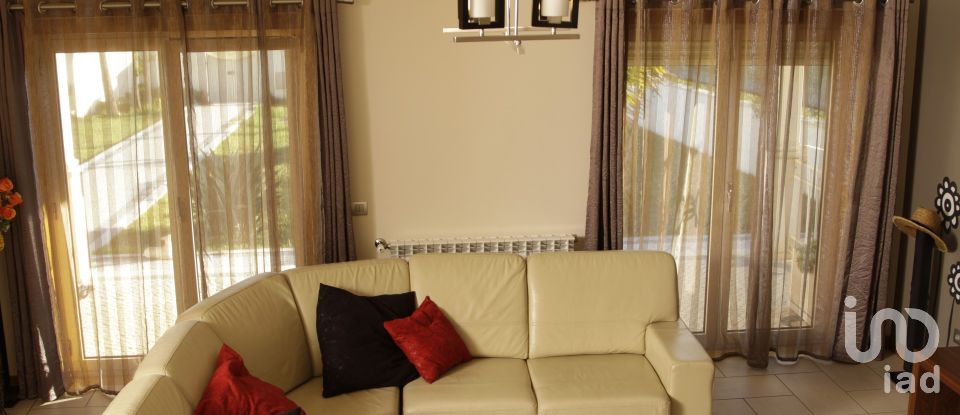 Casa tradicional T4 em Lamas de 578 m²