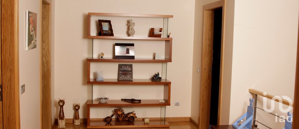 Casa tradicional T4 em Lamas de 578 m²