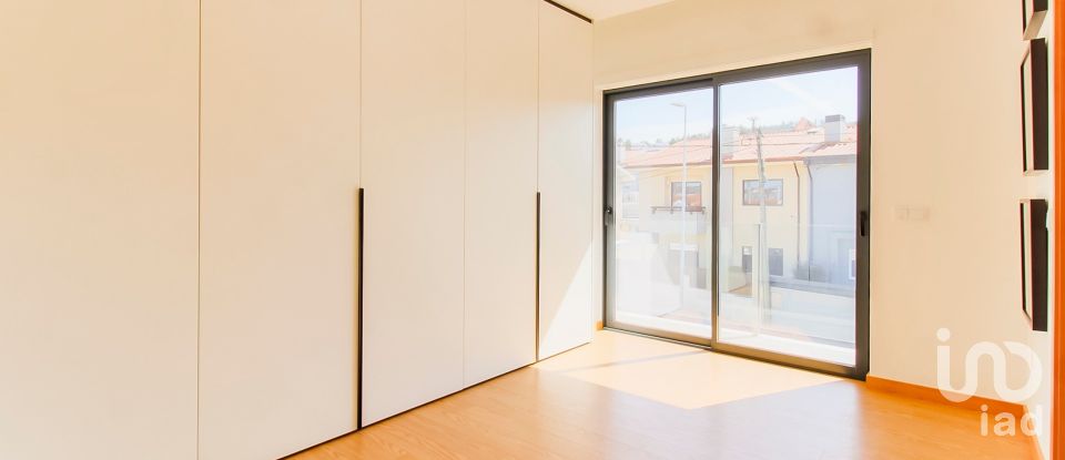 House T3 in Alfena of 248 m²