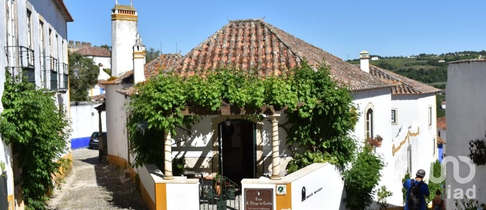 Village house T3 in Atouguia da Baleia of 153 m²