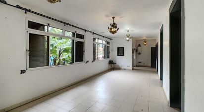 Gîte T3 à Câmara de Lobos de 137 m²