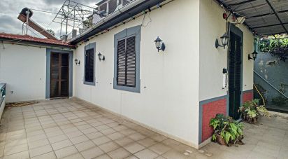 Gîte T3 à Câmara de Lobos de 137 m²