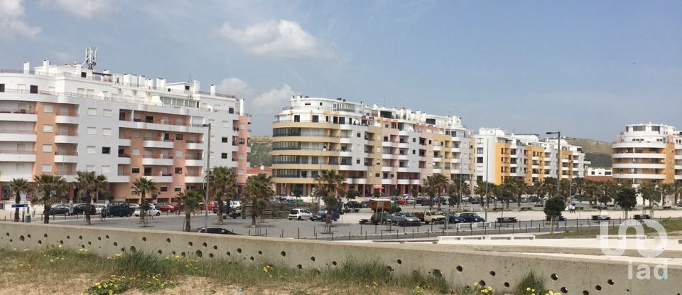 Boutique/Local commercial à Costa da Caparica de 48 m²