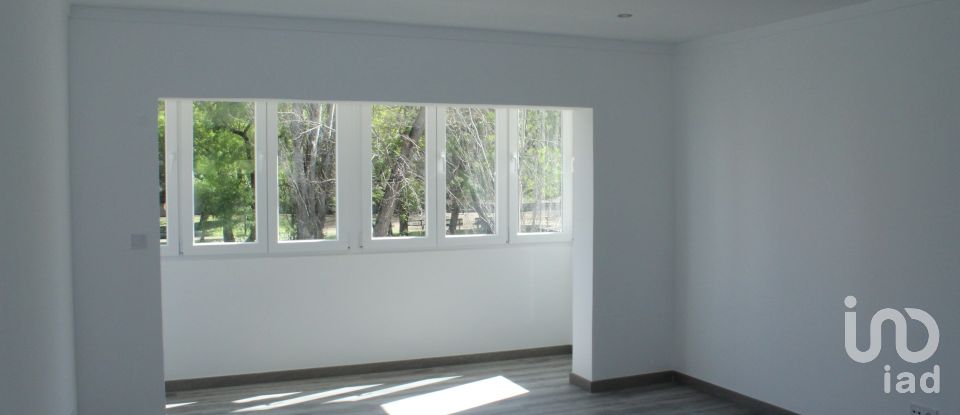 Apartment T2 in Olivais of 76 m²
