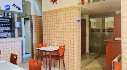 Boutique/Local commercial à Queluz e Belas de 90 m²