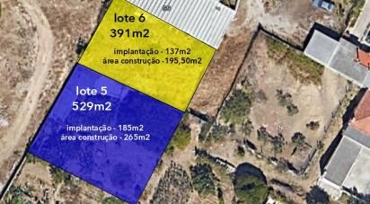 Terreno em Charneca De Caparica E Sobreda de 920 m²