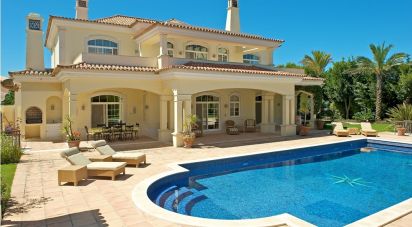 Maison T5 à Almancil de 695 m²