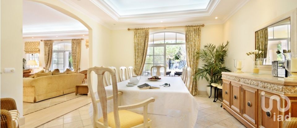 House T5 in Almancil of 695 m²