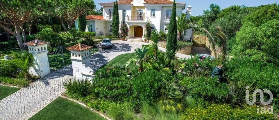 House T5 in Almancil of 695 m²