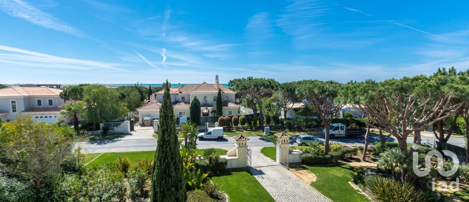 House T5 in Almancil of 695 m²