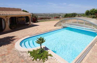 Gîte T3 à Paderne de 267 m²