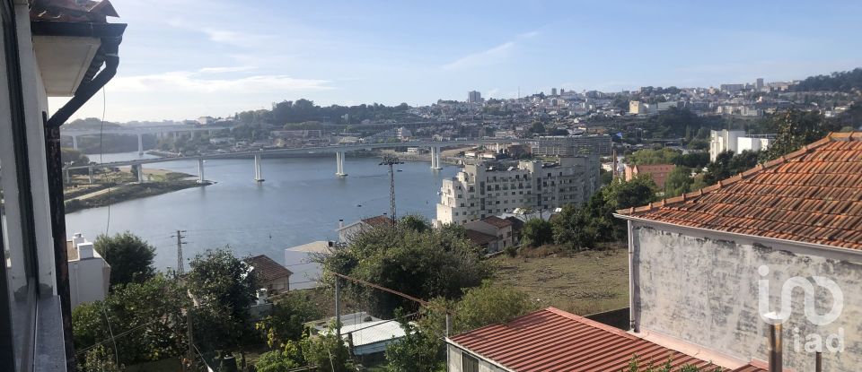 Lodge T4 in Gondomar (São Cosme), Valbom e Jovim of 250 m²