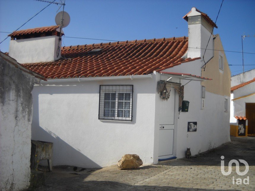Casa / Villa T3 em Ponte de Sor, Tramaga e Vale de Açor de 48 m²