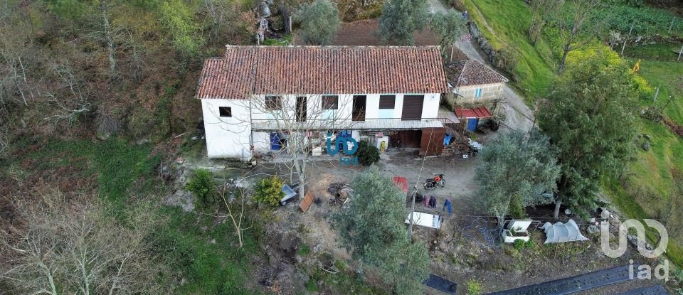 House T3 in Várzea, Aliviada e Folhada of 200 m²