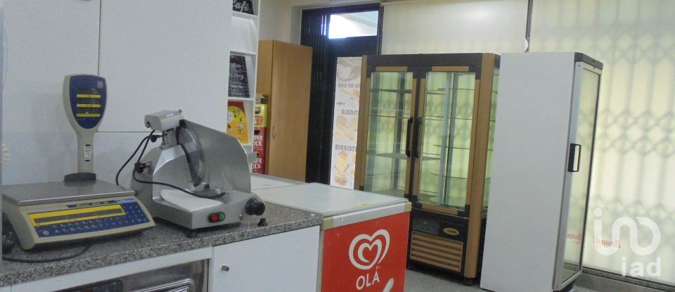 Boulangerie à São Félix da Marinha de 163 m²