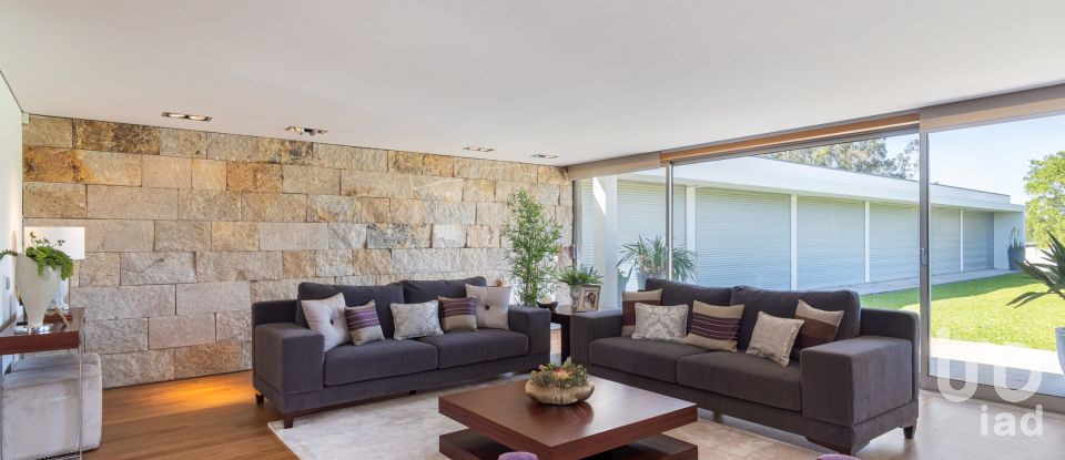 Herdade T6 em Eixo e Eirol de 950 m²