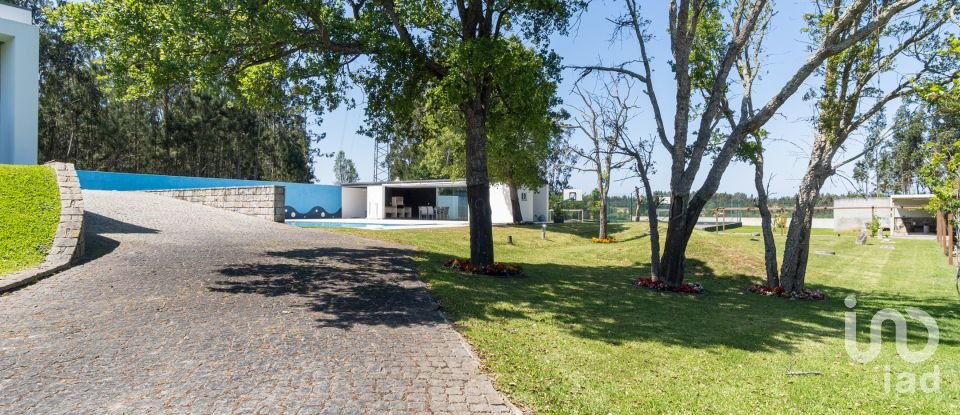 Herdade T6 em Eixo e Eirol de 950 m²