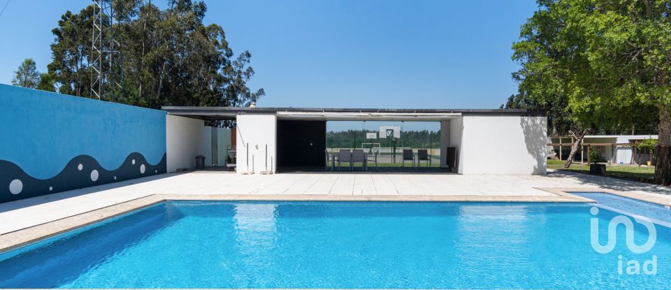 Herdade T6 em Eixo e Eirol de 950 m²