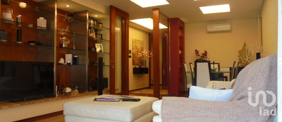 Appartement T2 à São Félix da Marinha de 178 m²