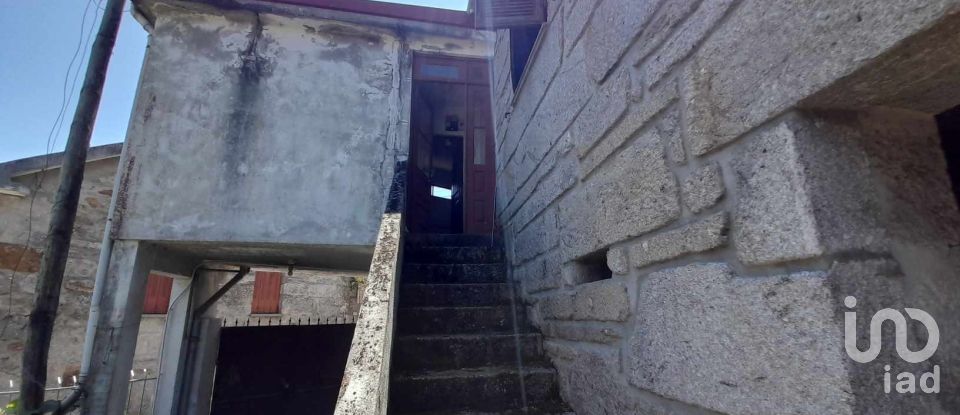 Moradia T4 em Paderne de 349 m²