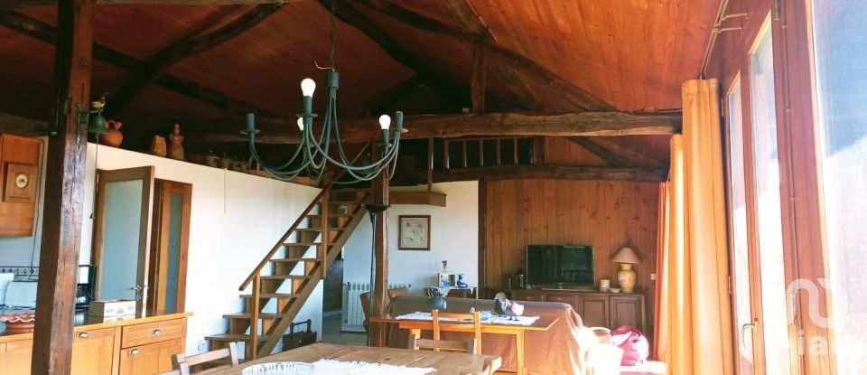 Casa de Campo T5 em Vilela, Seramil E Paredes Secas de 232 m²