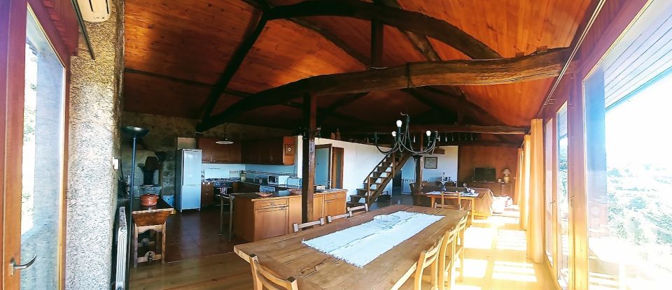 Casa de Campo T5 em Vilela, Seramil E Paredes Secas de 232 m²