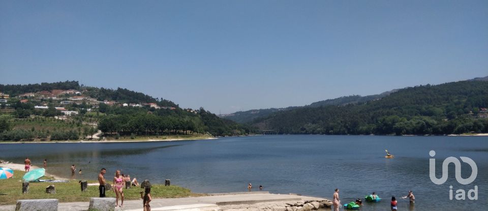 Terreno em Luzim e Vila Cova de 1 234 m²