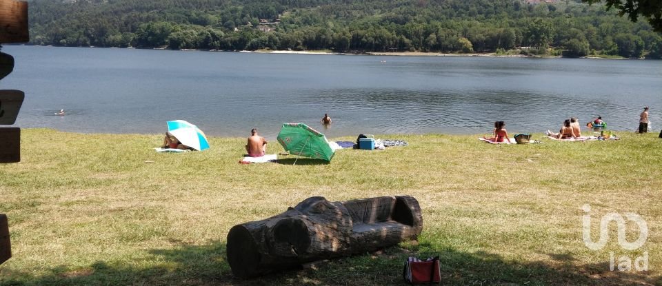 Terreno em Luzim e Vila Cova de 1 234 m²