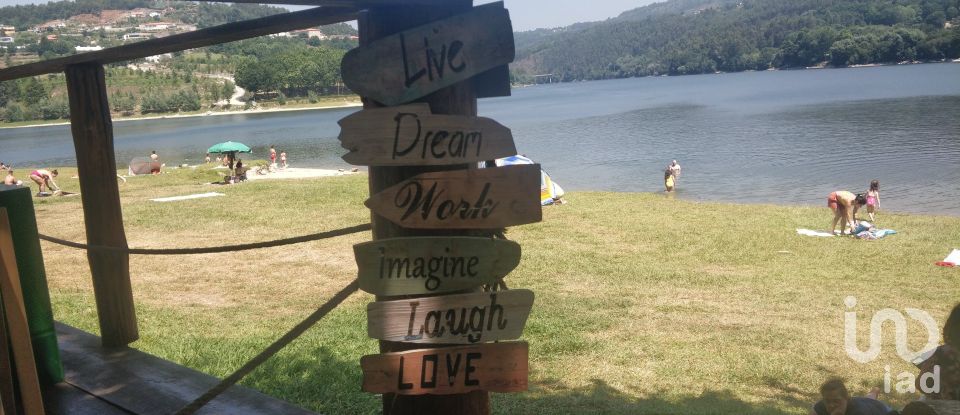 Terreno em Luzim e Vila Cova de 1 234 m²