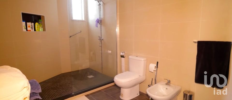 Restaurante em Luz de 490 m²