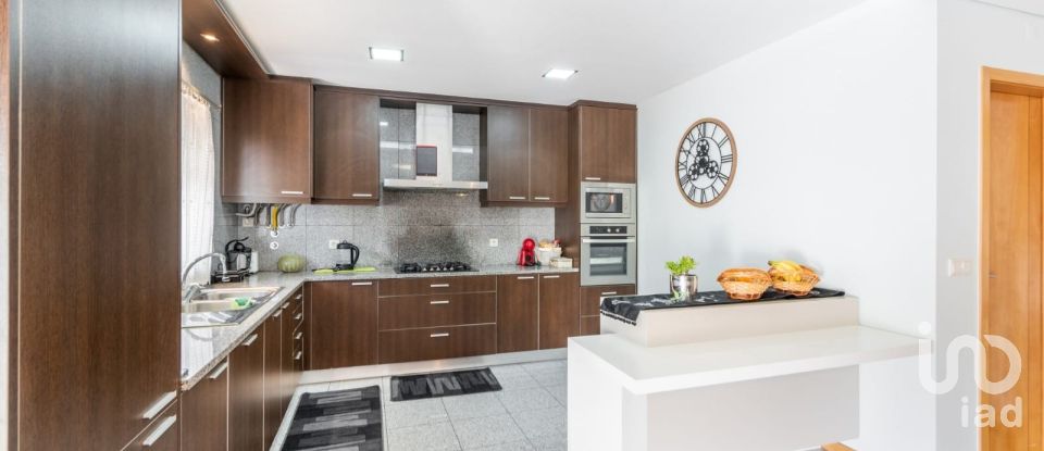 House T4 in Antas of 200 m²