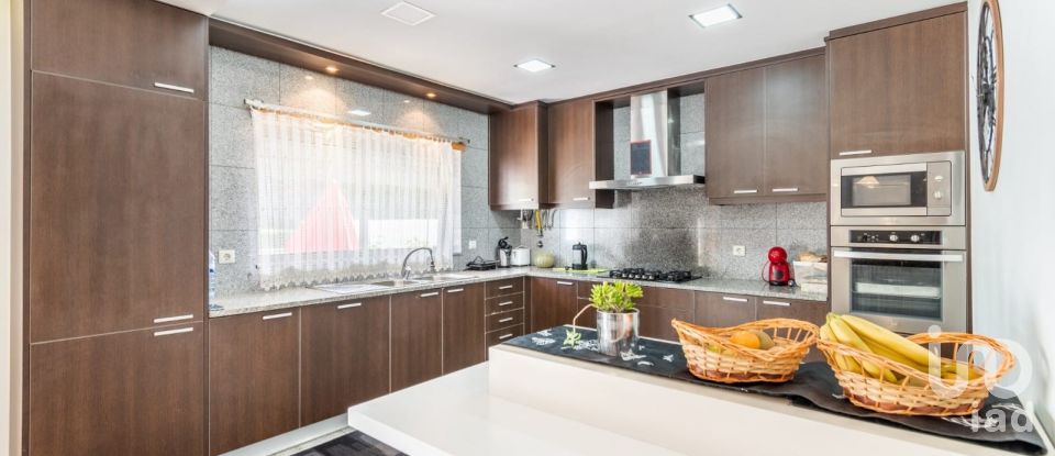 House T4 in Antas of 200 m²