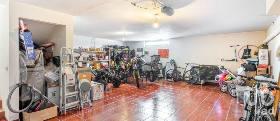 House T4 in Antas of 200 m²