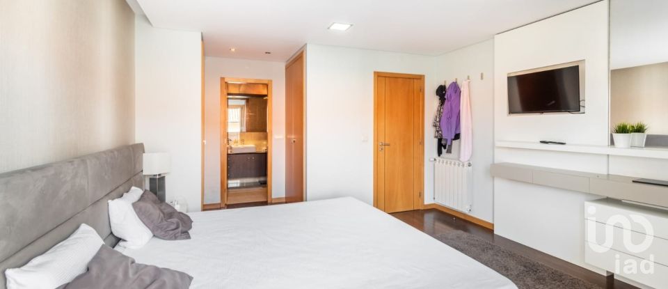 House T4 in Antas of 200 m²