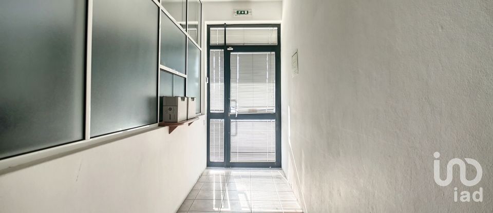 Espaço Comercial em Oliveira De Azeméis, Santiago De Riba-Ul, Ul, Macinhata Da Seixa E Madail de 600 m²