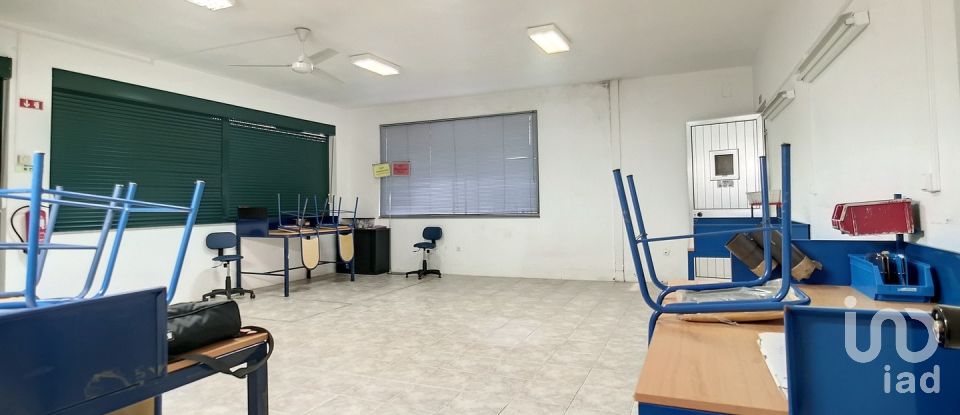 Espaço Comercial em Oliveira De Azeméis, Santiago De Riba-Ul, Ul, Macinhata Da Seixa E Madail de 600 m²