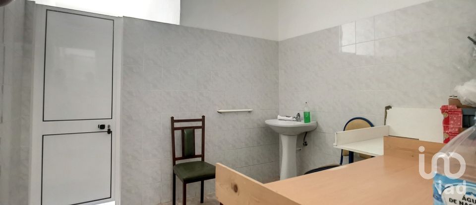 Espaço Comercial em Oliveira De Azeméis, Santiago De Riba-Ul, Ul, Macinhata Da Seixa E Madail de 600 m²