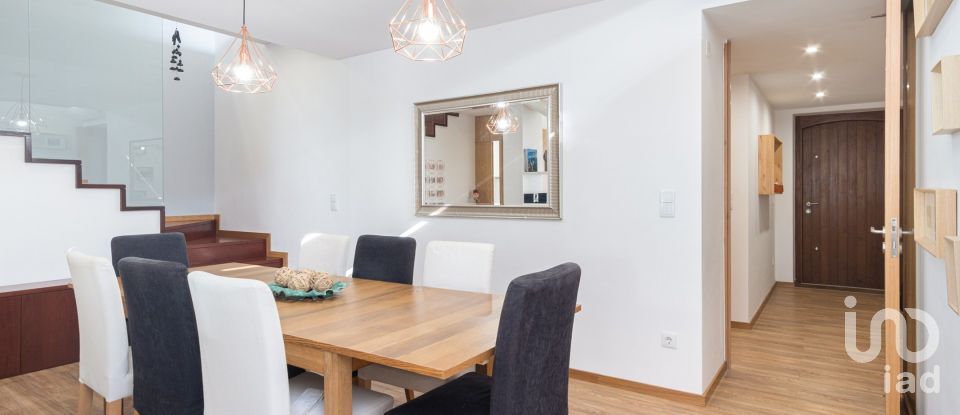 Maison de ville T4 à Ovar, São João, Arada e São Vicente de Pereira Jusã de 330 m²
