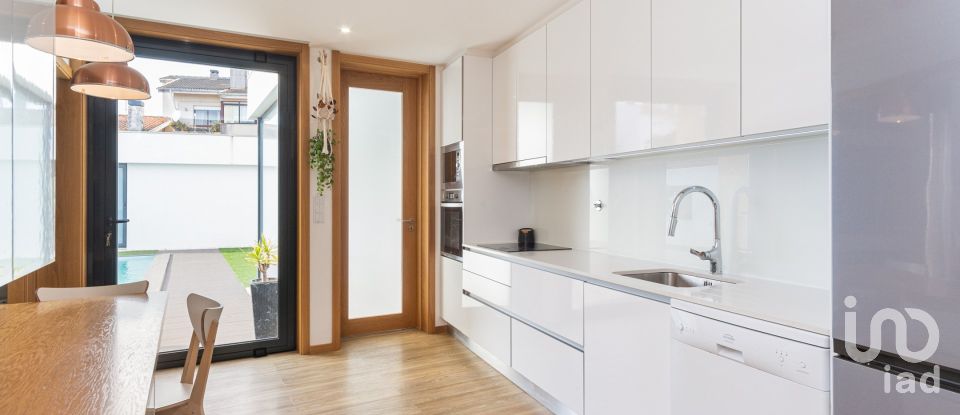 Maison de ville T4 à Ovar, São João, Arada e São Vicente de Pereira Jusã de 330 m²