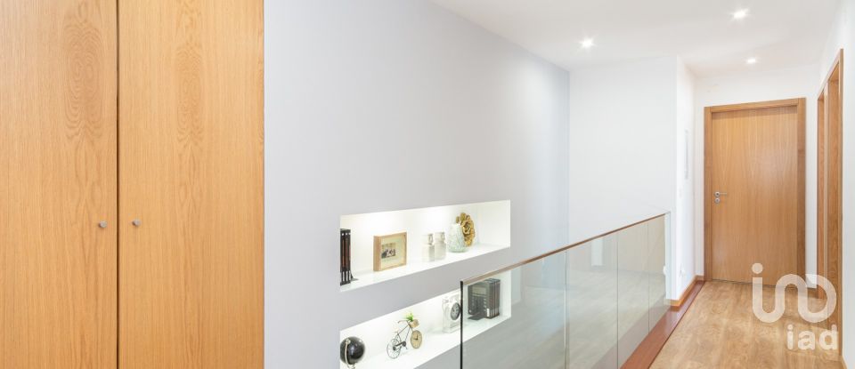 Maison de ville T4 à Ovar, São João, Arada e São Vicente de Pereira Jusã de 330 m²