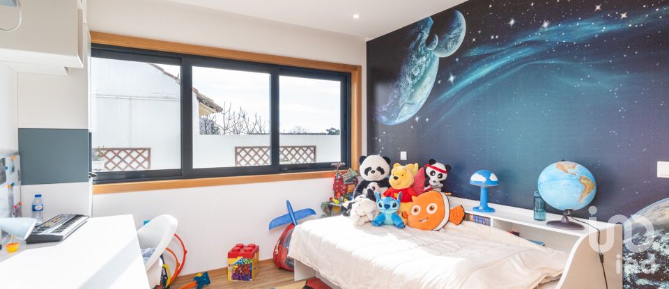 Maison de ville T4 à Ovar, São João, Arada e São Vicente de Pereira Jusã de 330 m²