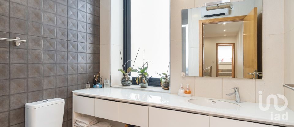 Maison de ville T4 à Ovar, São João, Arada e São Vicente de Pereira Jusã de 330 m²