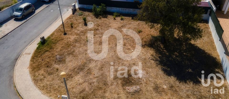 Terrain à bâtir à Quelfes de 427 m²