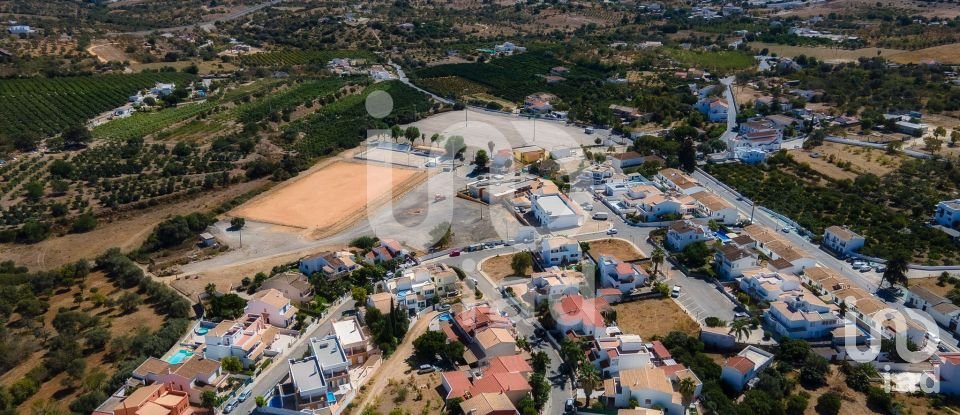 Terrain à bâtir à Quelfes de 427 m²
