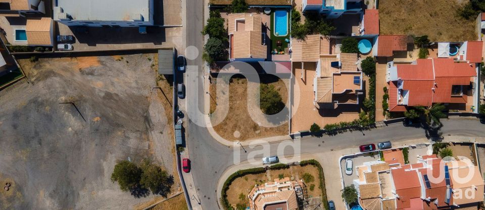 Terrain à bâtir à Quelfes de 427 m²