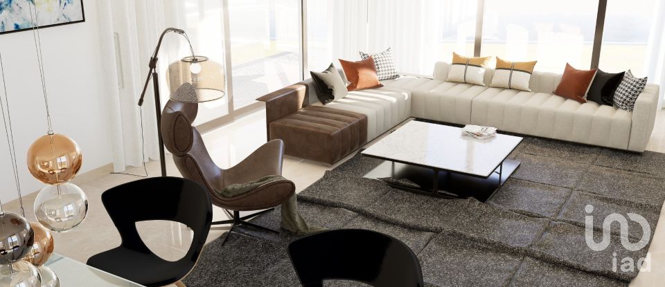 Lodge T4 in São Vicente of 470 m²