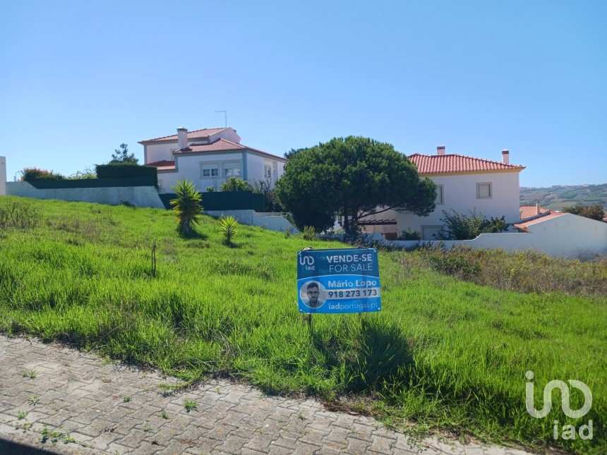 Building land in Lourinhã e Atalaia of 500 m²