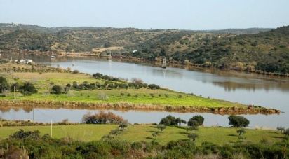 Bâtiment à Odeleite de 320 m²