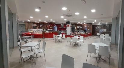 Boutique/Local commercial à Vieira de Leiria de 152 m²